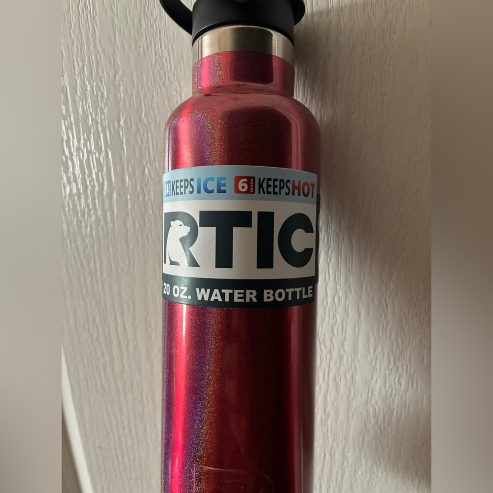 RTIC  Red Water Bottle 20oz Red Sparkle New
